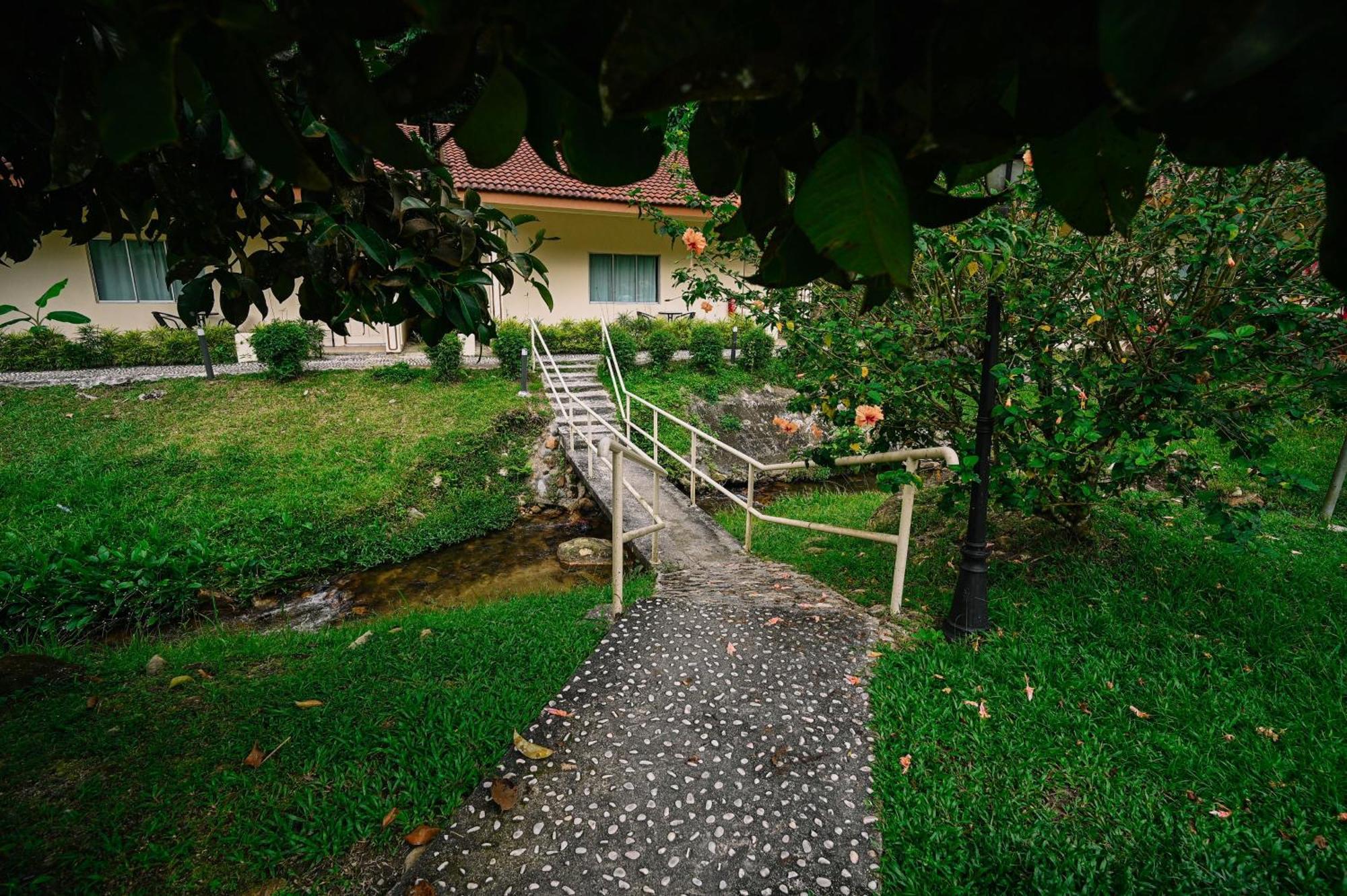 Lilla Rainforest Retreat - Hulu Langat Exterior foto